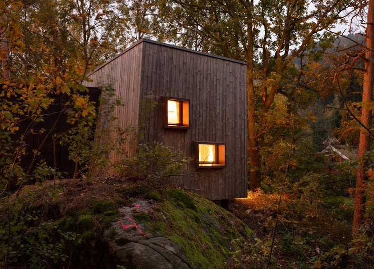Sanar con naturaleza: En Noruega los Hospitales construyen cabañas en el bosque para sus pacientes