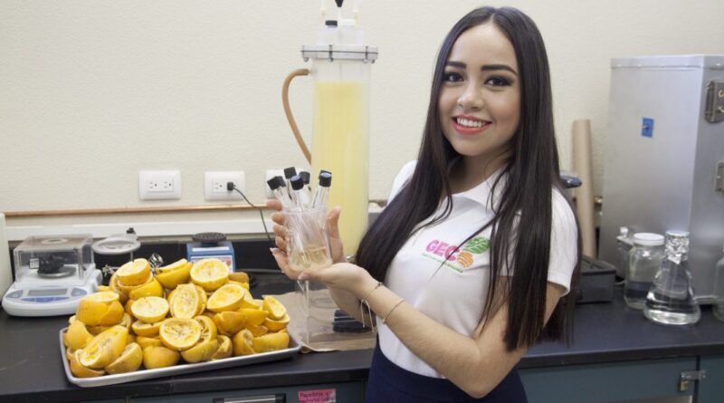 Esta estudiante mexicana hará plástico con cáscara de naranja