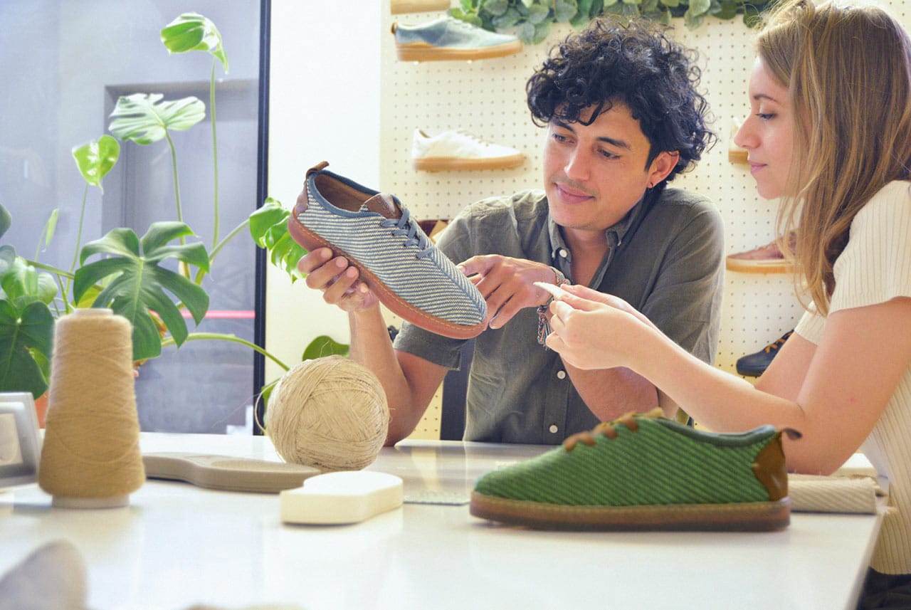 , Españoles crean calzado Biodegradable hechos con fibra de plátano