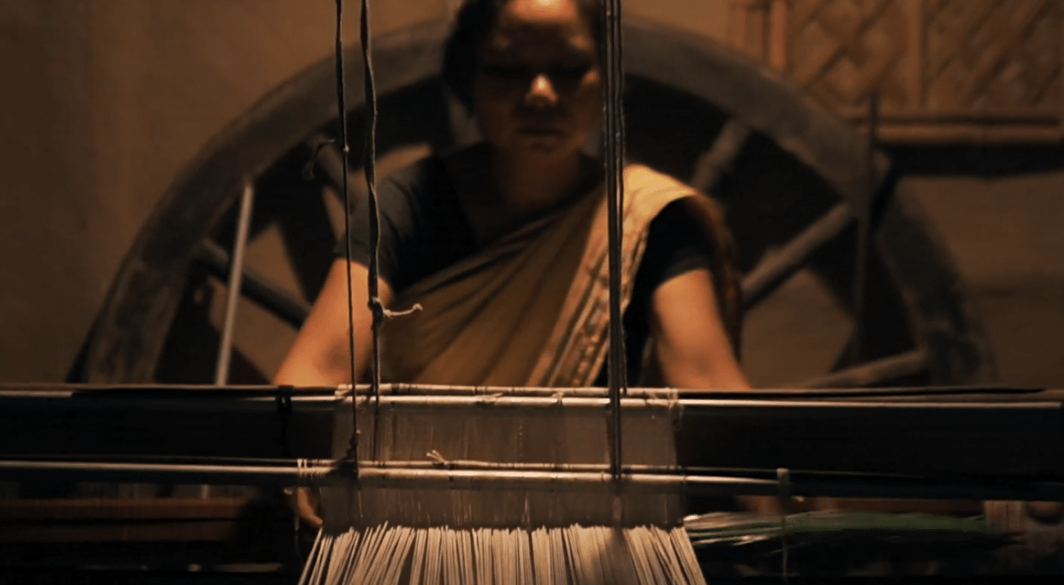 , Esta mujer empleó 2000 mujeres en India para crear telas artesanales hechas con basura