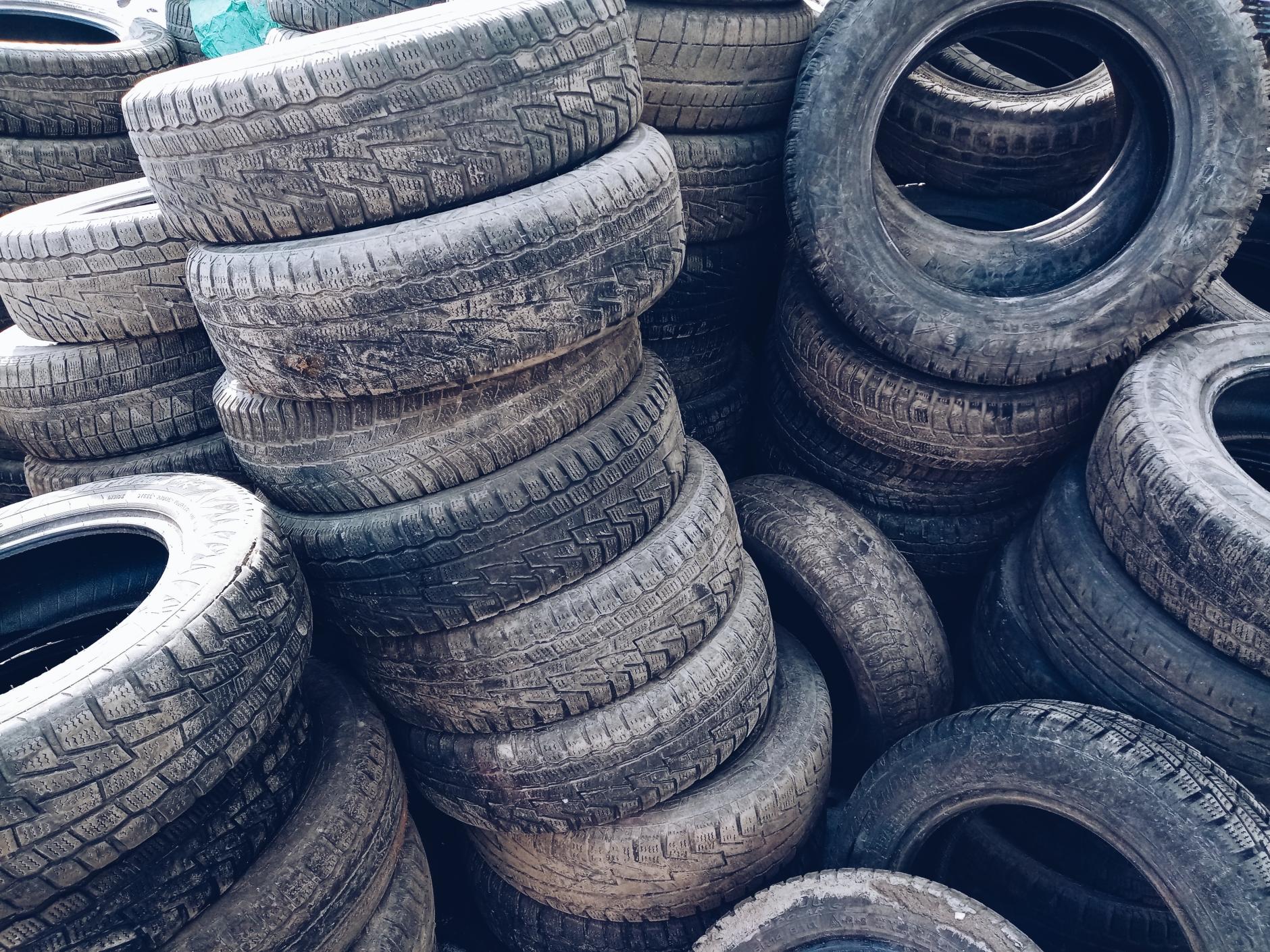 España transforma 40.000 toneladas de neumáticos usados al año en energía mediante pirolisis