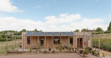 , Estudiantes construyen casa sustentable de madera, es modular y desmontable
