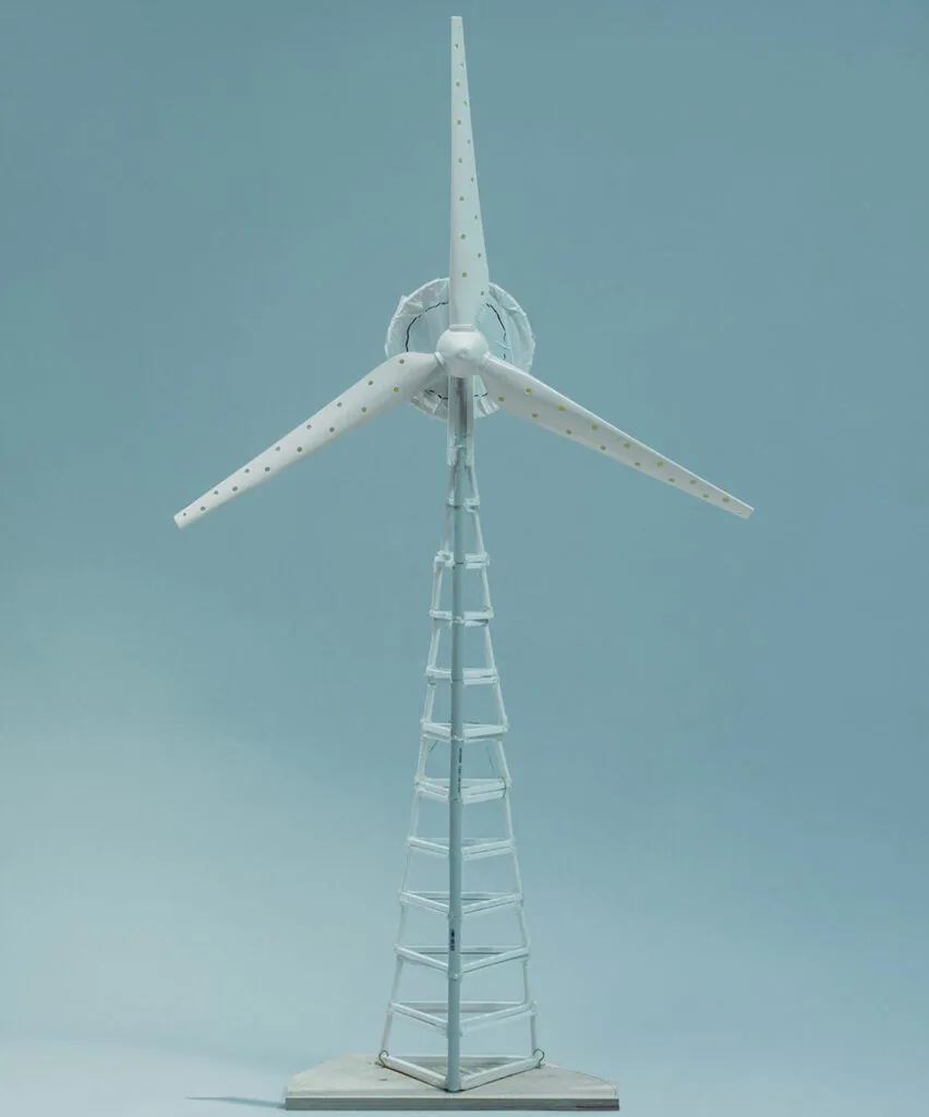 turbina eólica retirada