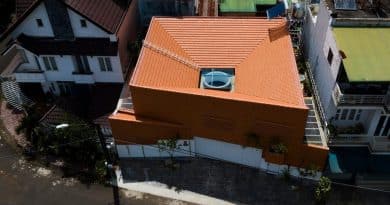 Casa se mantiene fresca con techo de arcilla invertido